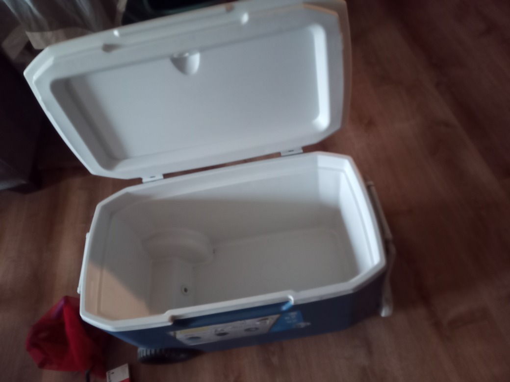 EUC Coleman cooler. Large image indicator(3)