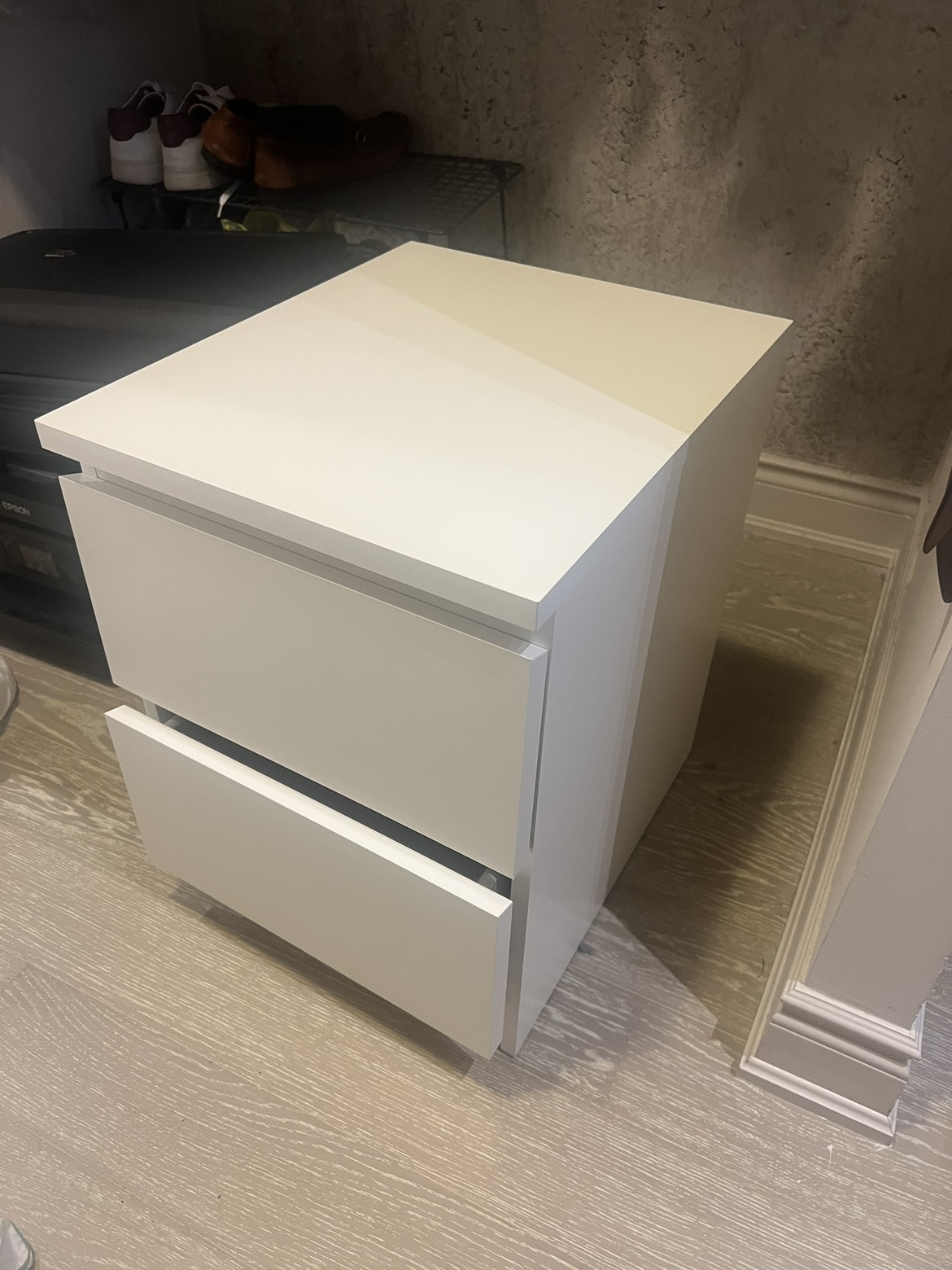 2 x MALM - White Side Tables - photo 2