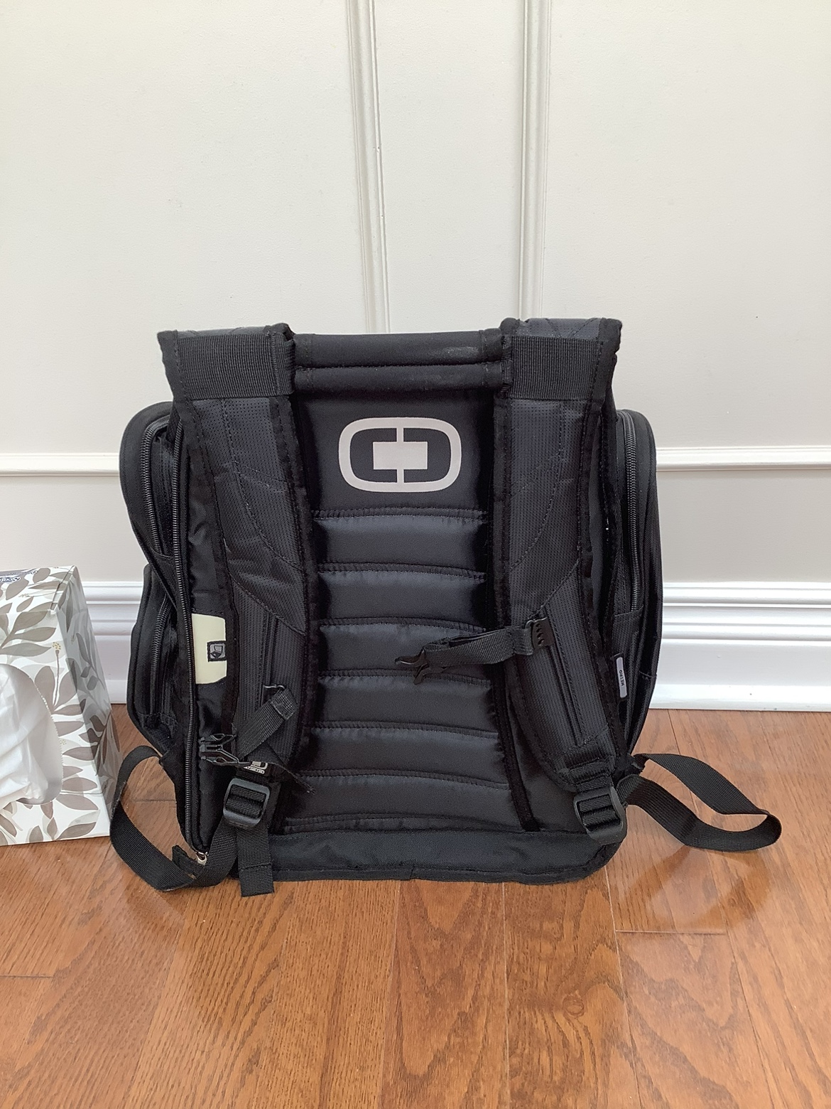 Ogio Laptop backpack weekender image indicator(3)