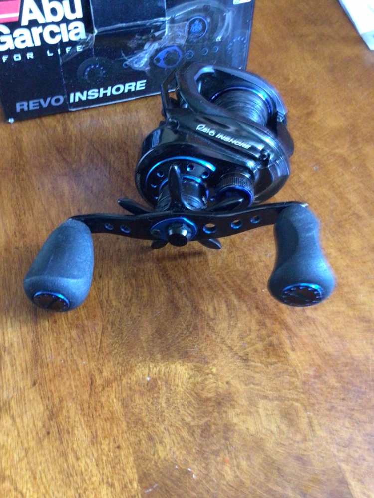 Left hand bait casting reel fishing thumbnail