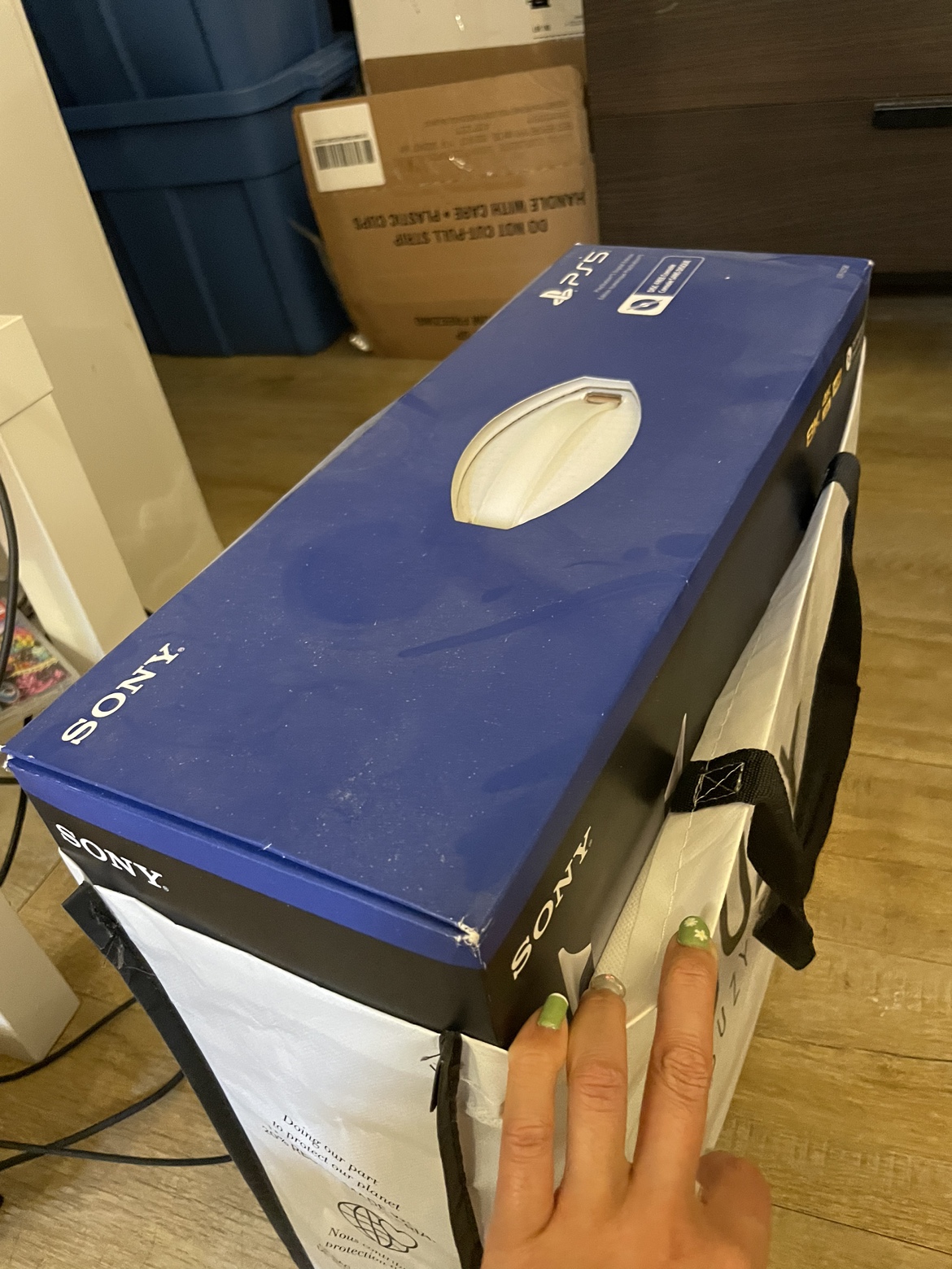 PS5 digital edition and almost new controller $480 PRICE FIXED - photo 3
