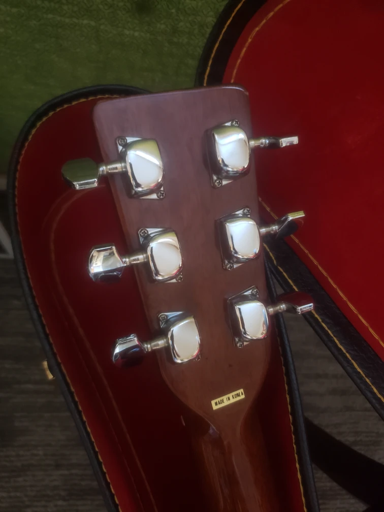 F220 Mann Acoustic Guitar W/ Hardcase Folk SZ - photo 3