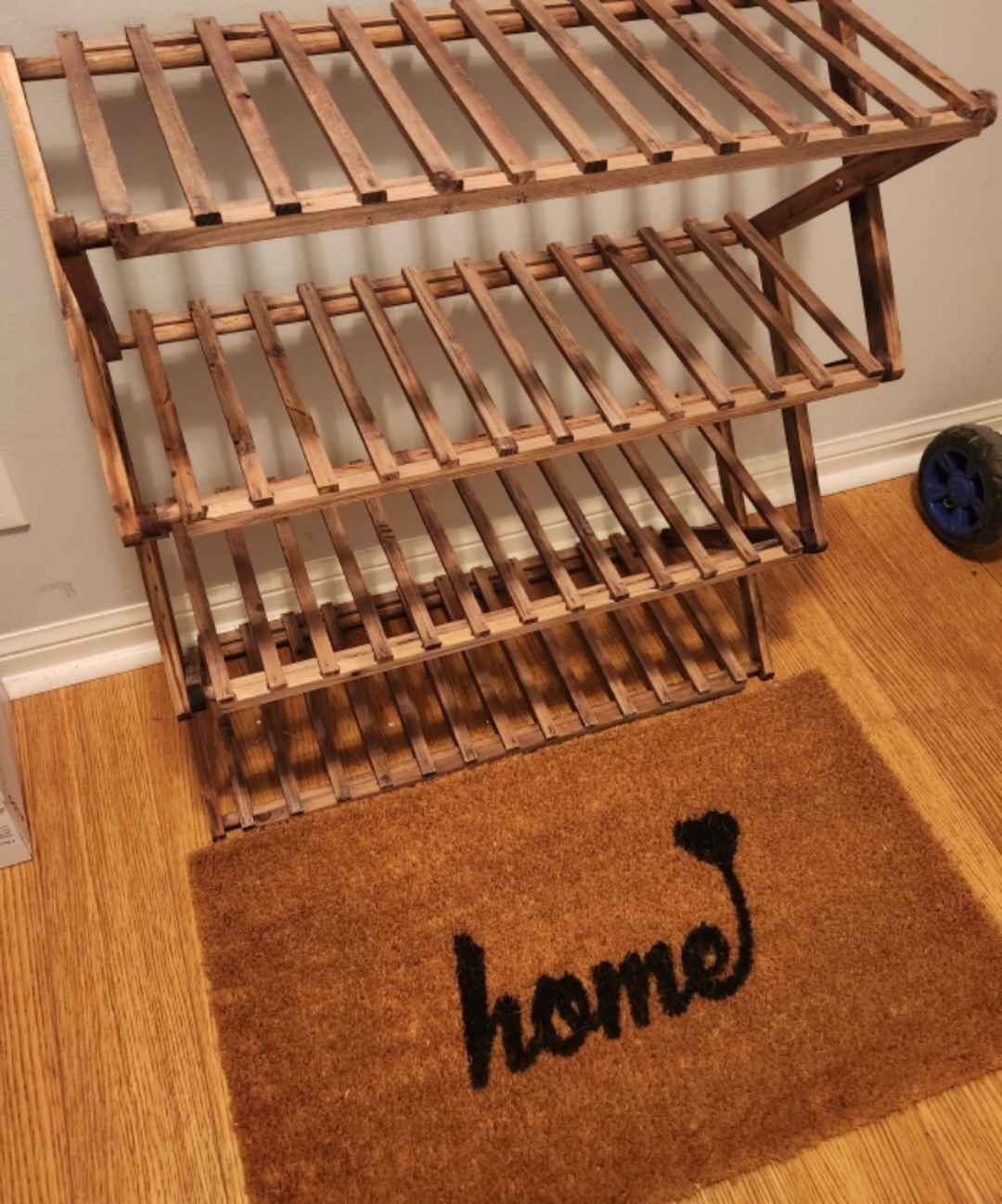 Moving sale!! Shoe rack and mat thumbnail