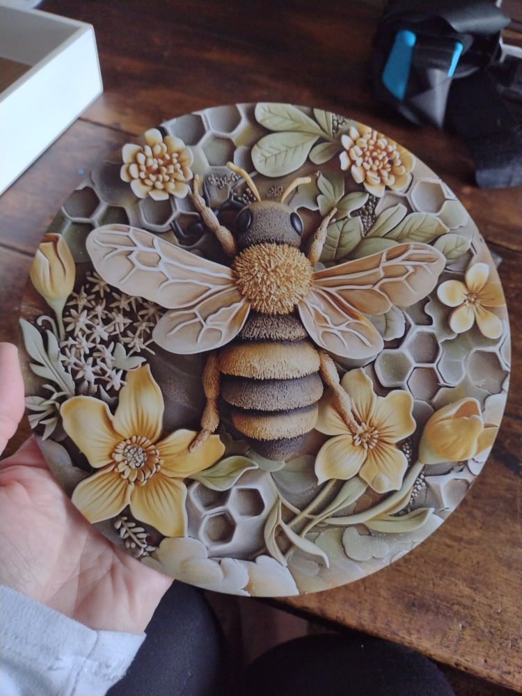 bee sign - photo 2