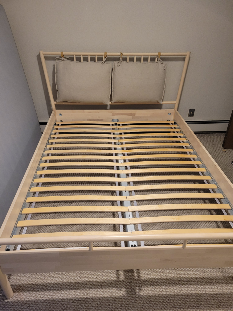 Queen bedrame + mattress - photo 3