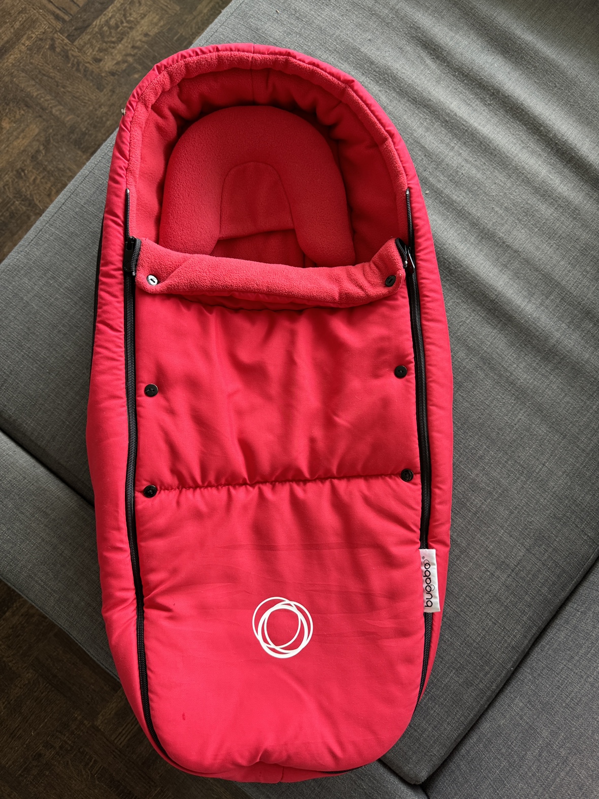 Bugaboo bee bassinet, adapter and footmuff - photo 2