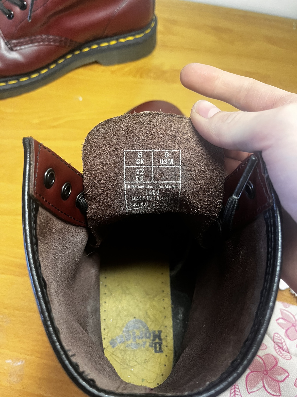 Dark Red Doc Martens size 9/10 Women’s - photo 3