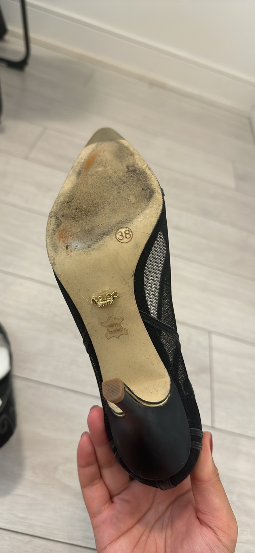Black mesh and leather pump size 7.5 (Euro 38) - photo 3