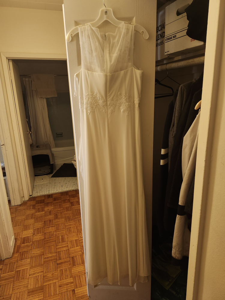 size 14 wedding gown - photo 2