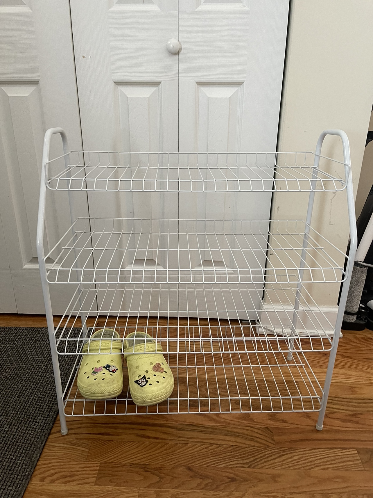 Shoes rack #freecycle - photo 2