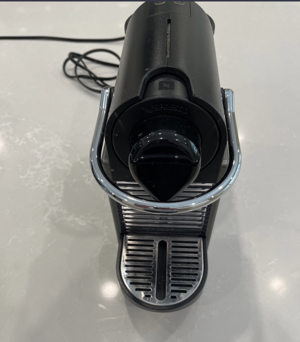 Delongi Nespresso coffee maker thumbnail