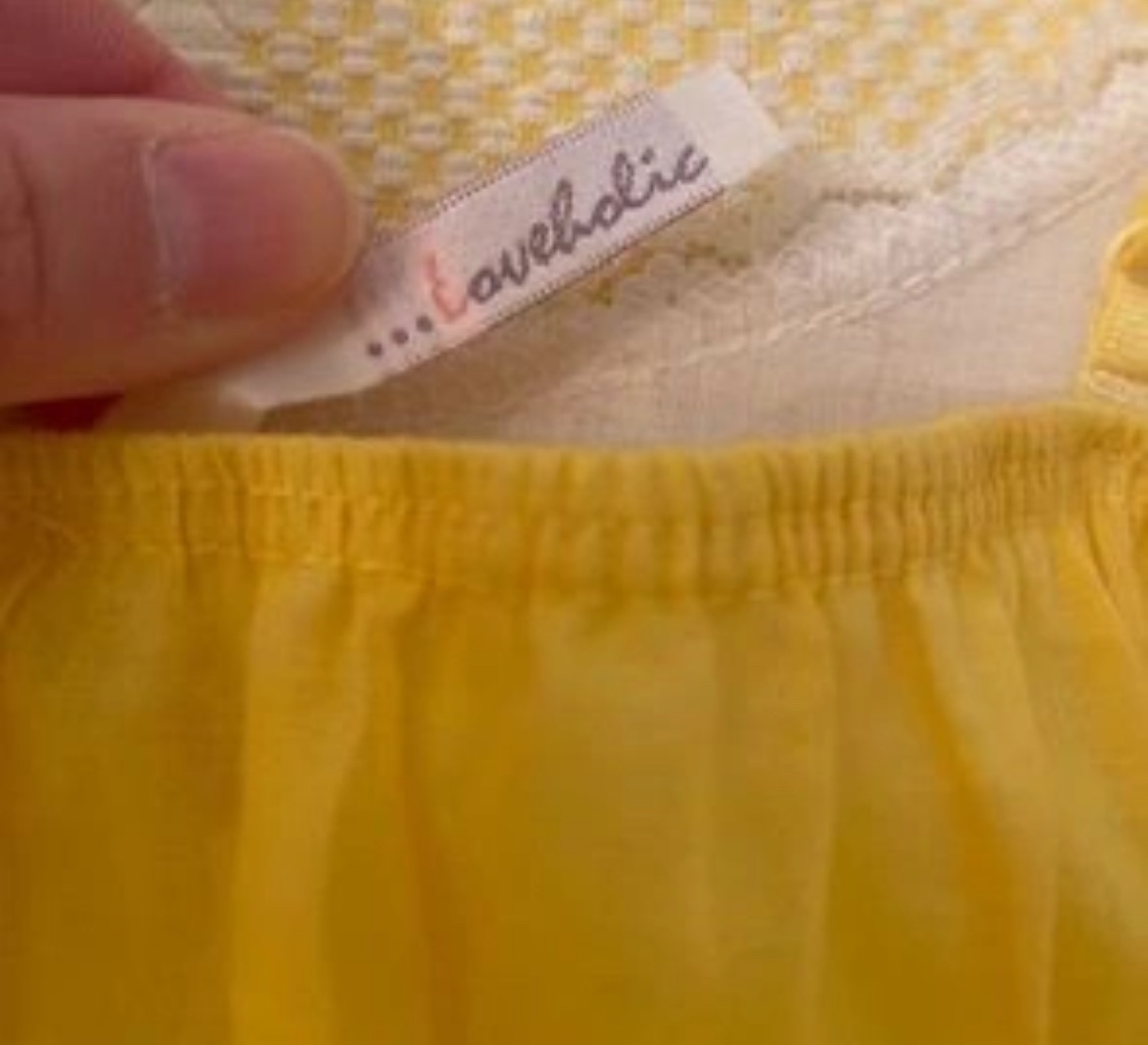 Beautiful vintage lace camisole tank top - sz small image indicator(6)