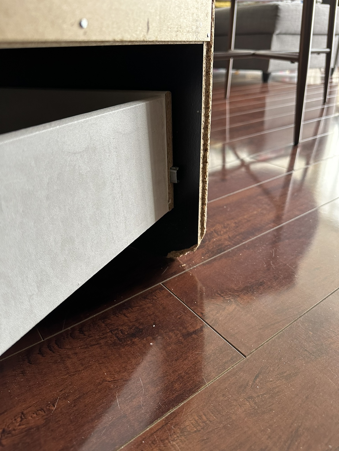 Ikea MALM 3 Drawer Dresser image indicator(3)