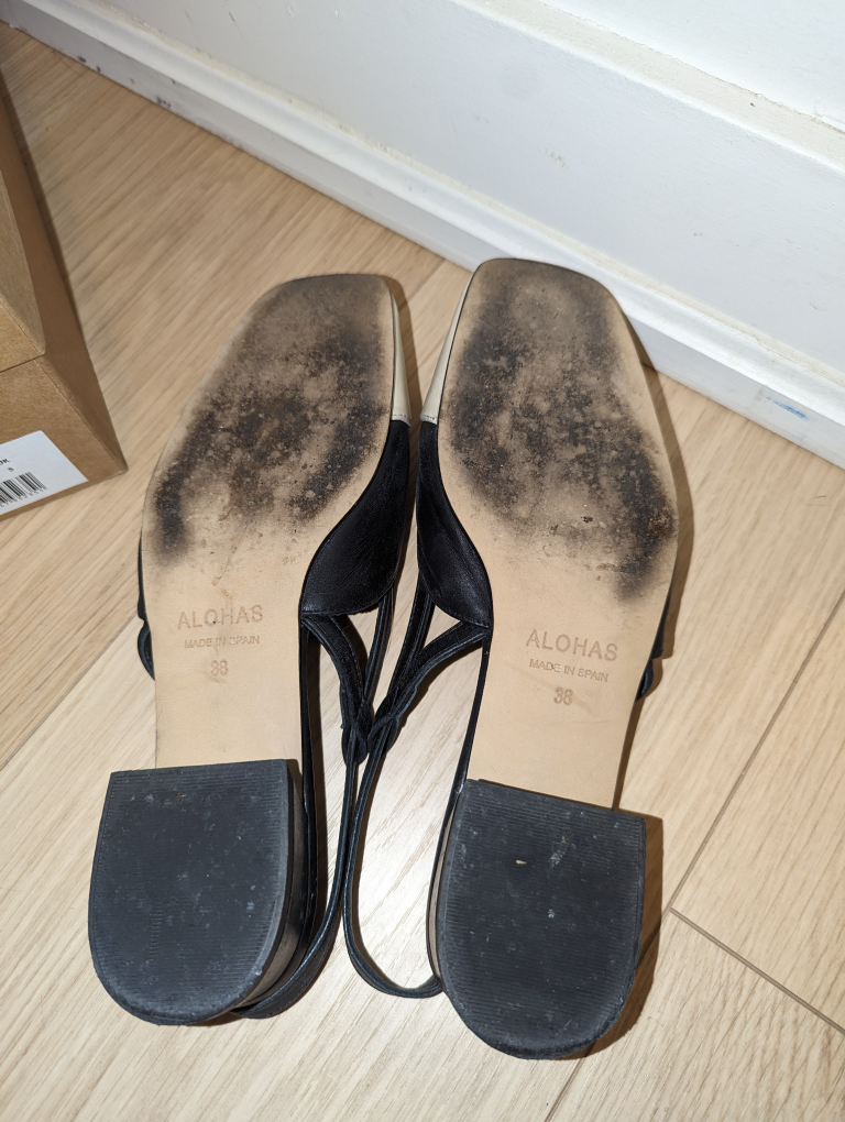 Alohas Noah Black Ivory Shoes Size 38/8W image indicator(6)