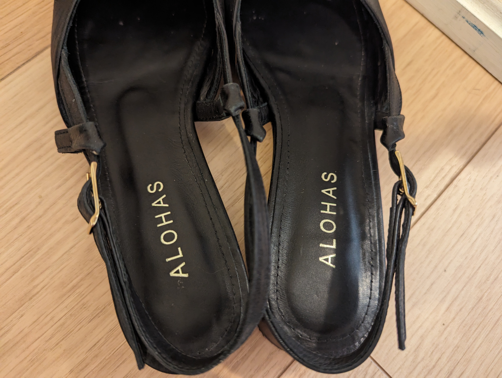 Alohas Noah Black Ivory Shoes Size 38/8W image indicator(7)
