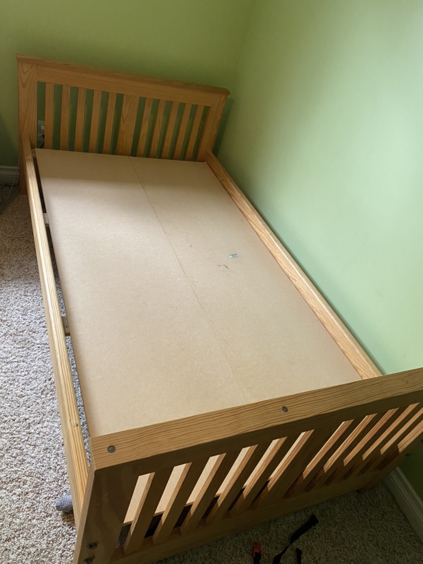Single platform bed