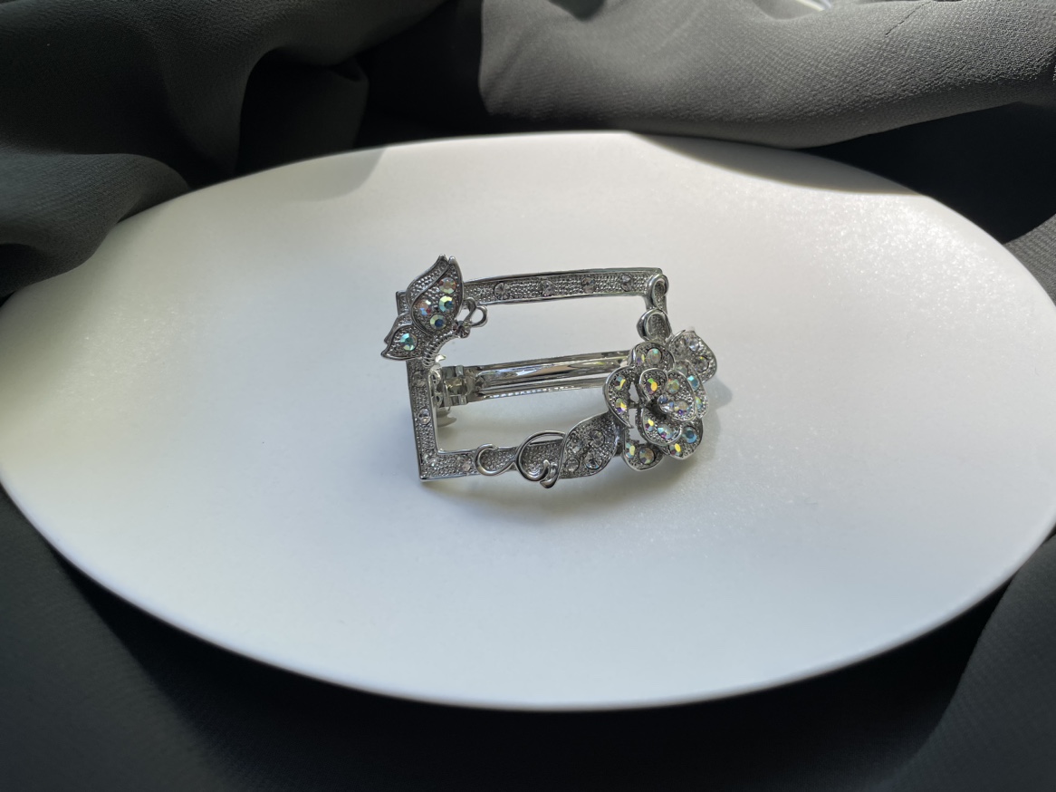 Swarovski Crystal Hair Clip for girls thumbnail