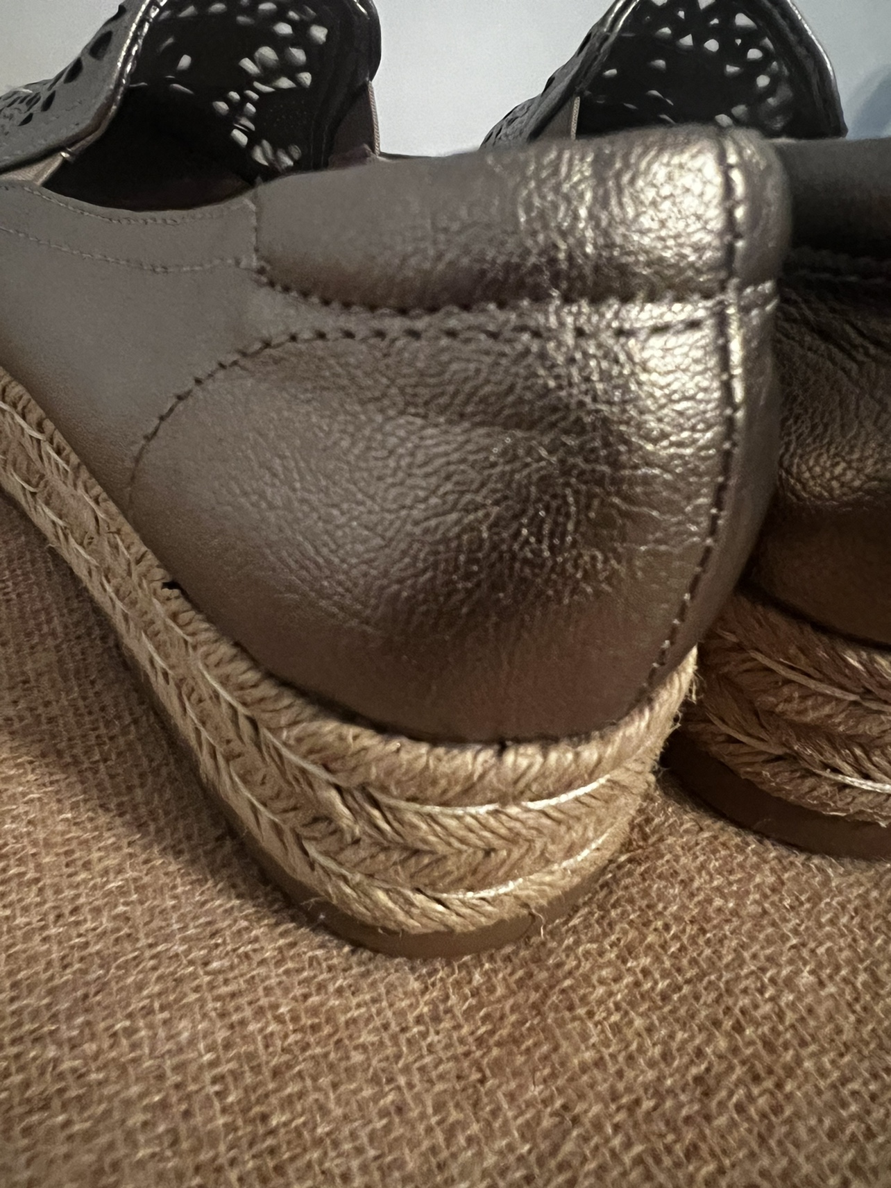 Bronze Naturalizer Espadrilles Slip on image indicator(2)