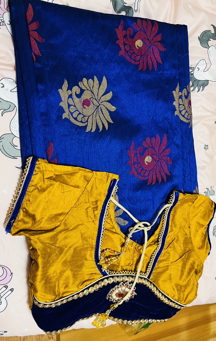 Women's saree indian and blouse thumbnail