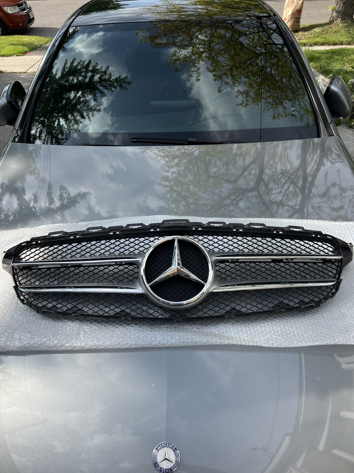 OEM Mercedes Benz c300 W205  Front Grill (2015-2019) - photo 2