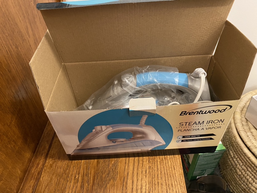 Steam Iron, never used image indicator(3)