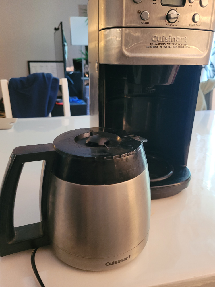 Cuisinart coffee maker with beans grinder and timer - photo 2