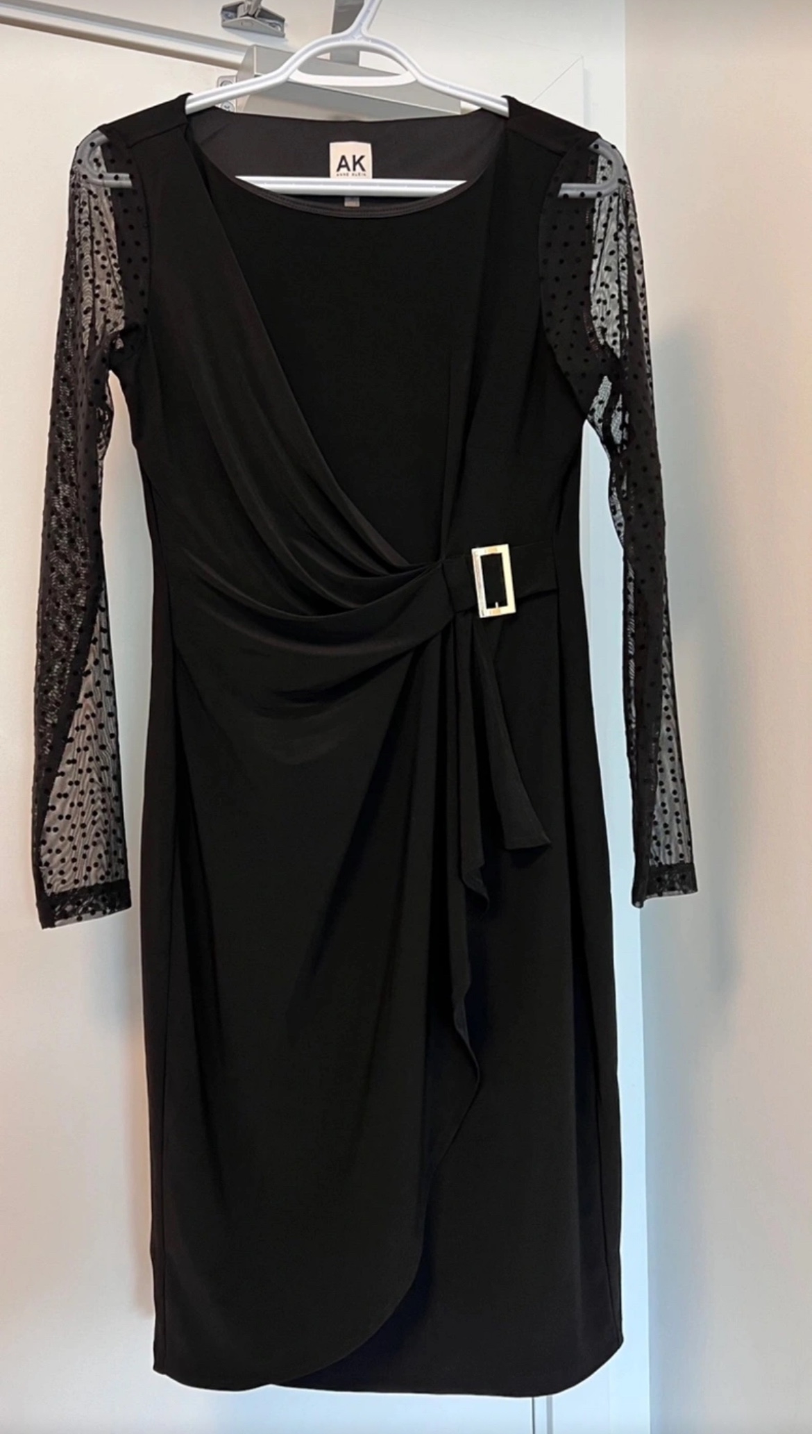 Women's dress size 8 thumbnail