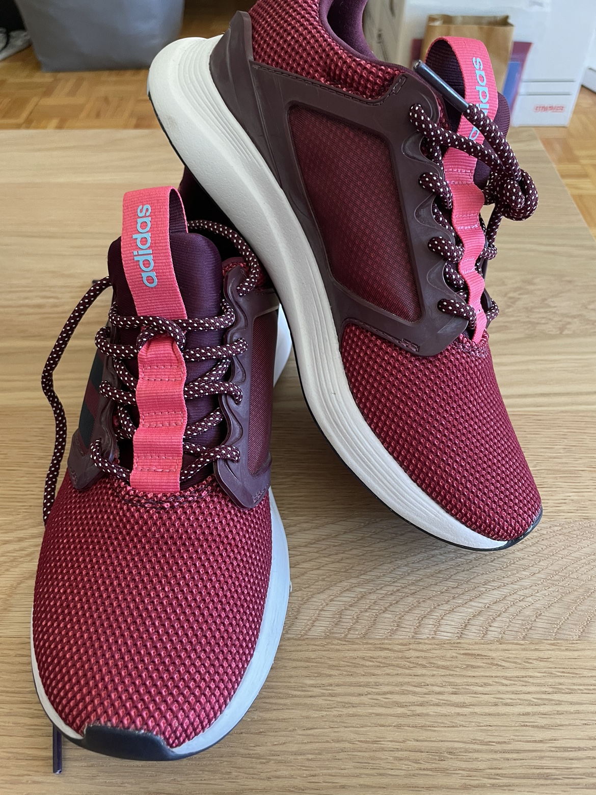 Adidas Cloudfoam image indicator(2)