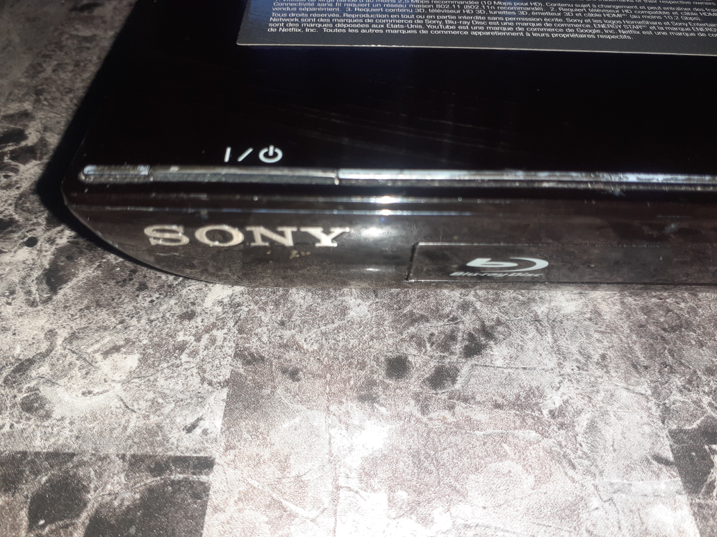 Sony blueray 3D DVD player with wifi - photo 2