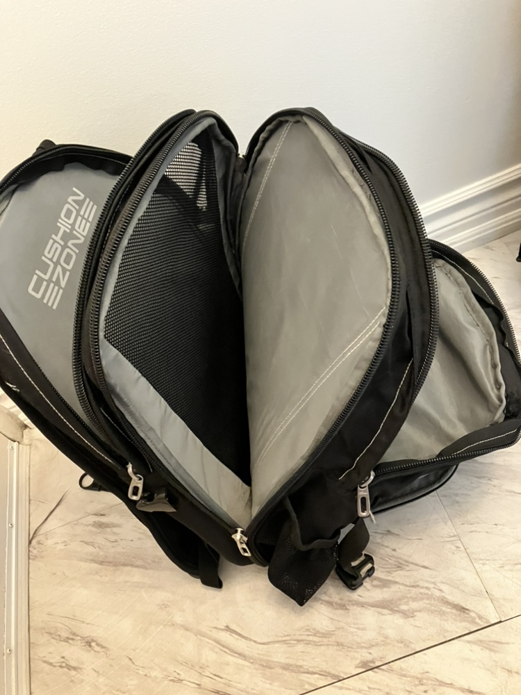 Beyoncé World Tour Travel Bag image indicator(2)