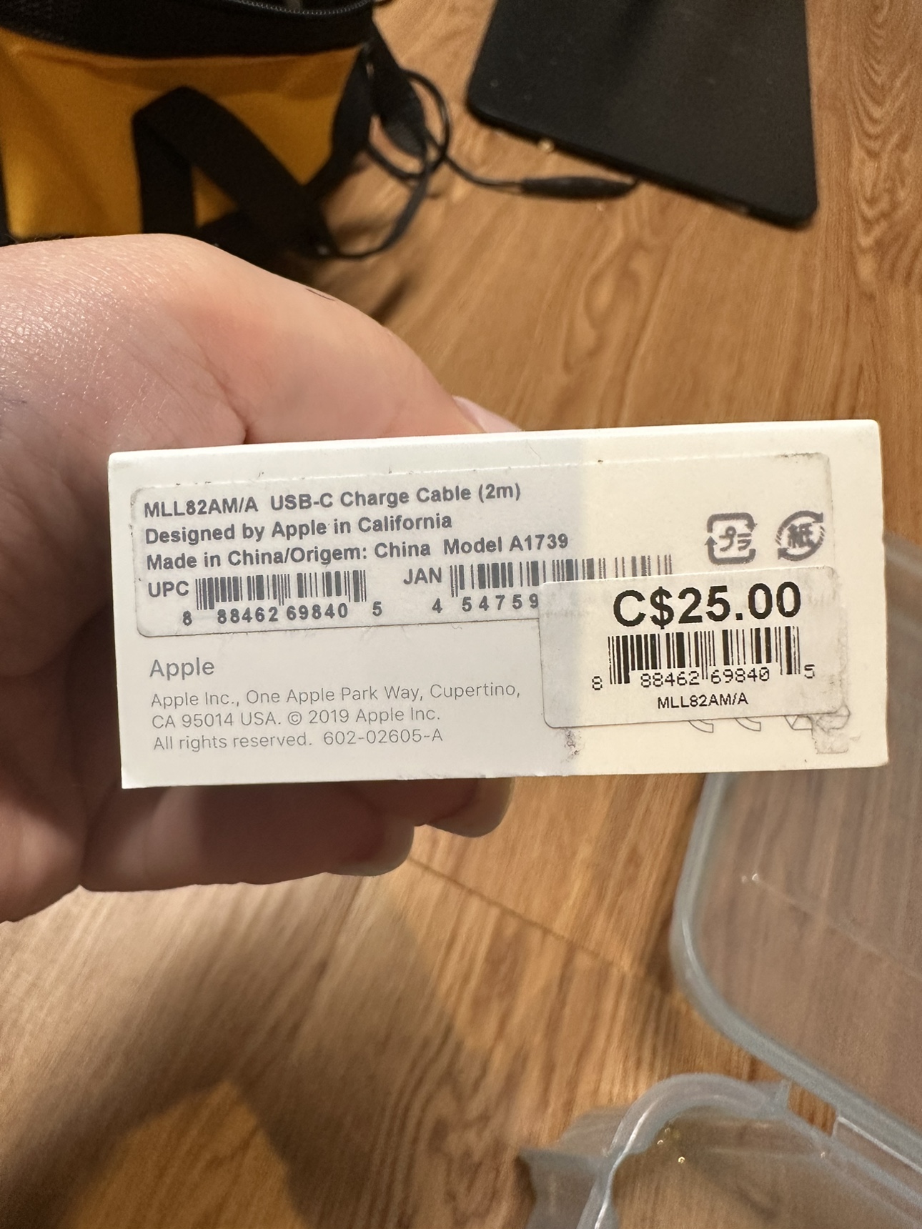 Apple USB-C cord - photo 2