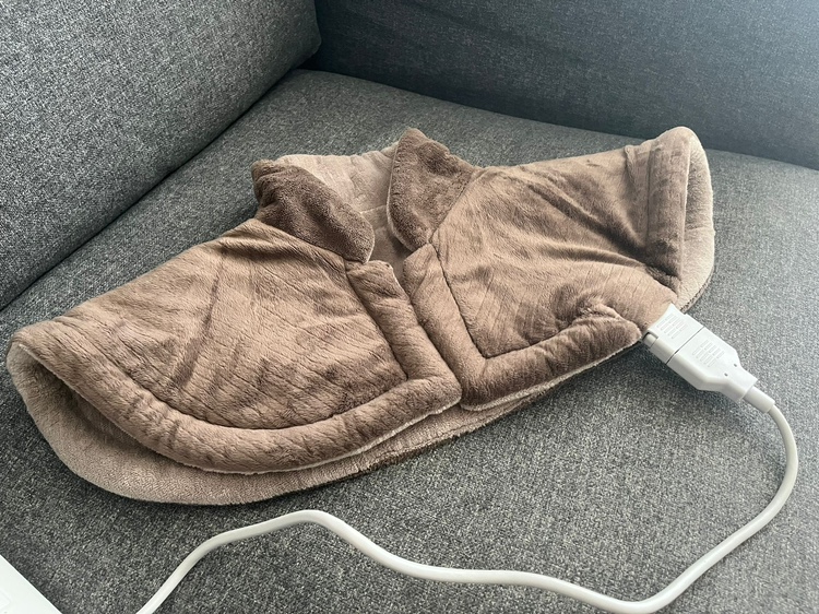 Electric heating pad for shoulders & neck - photo 5