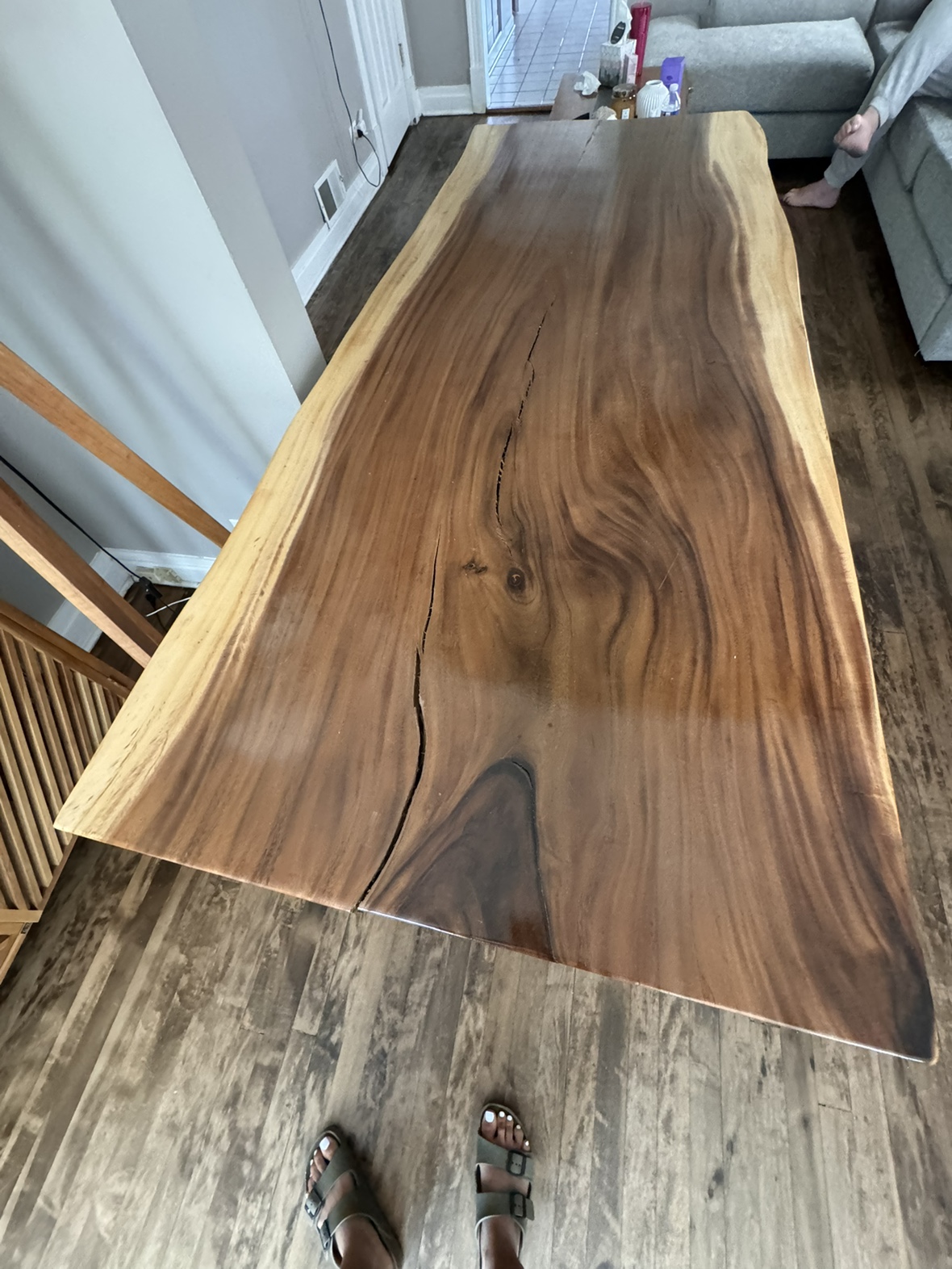 Real Wood Luxury Dining Table image indicator(8)