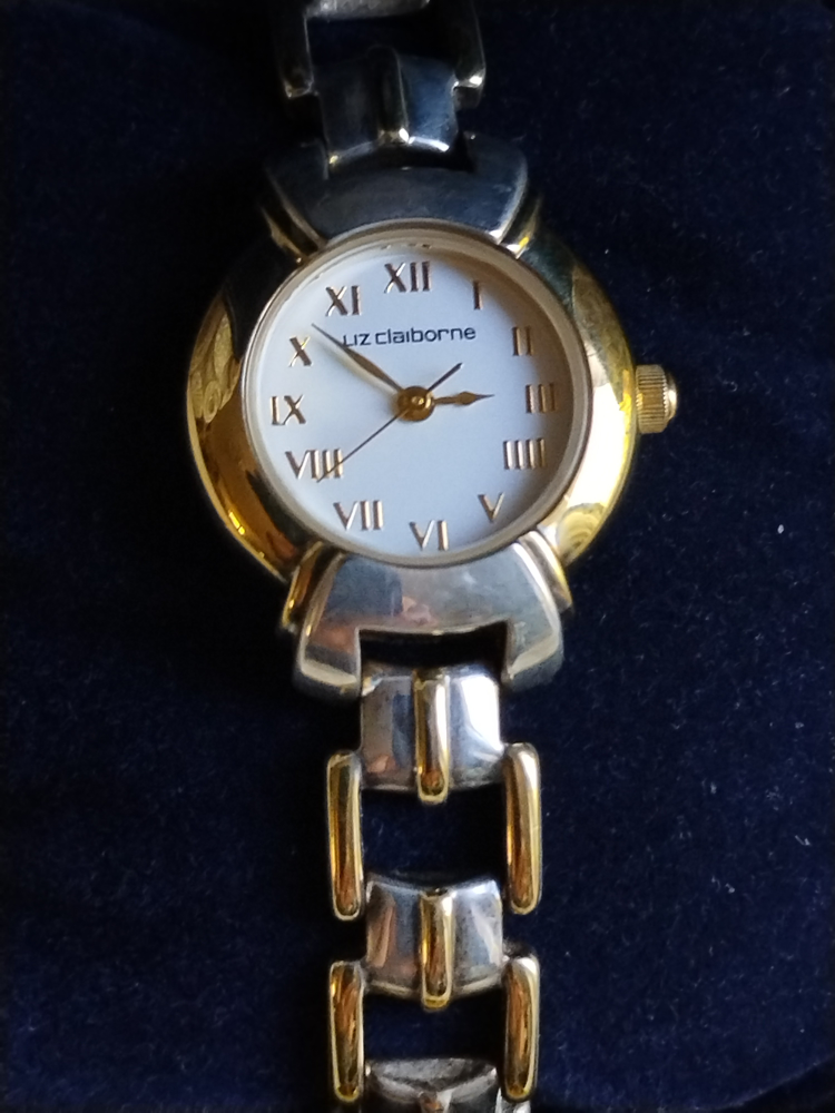 Liz Claiborne watch image indicator(5)