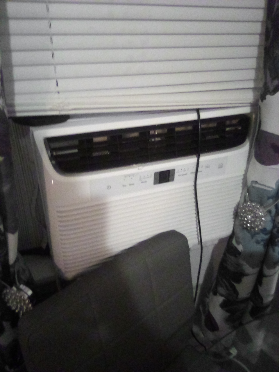 Air Conditioner 12,000 Btu