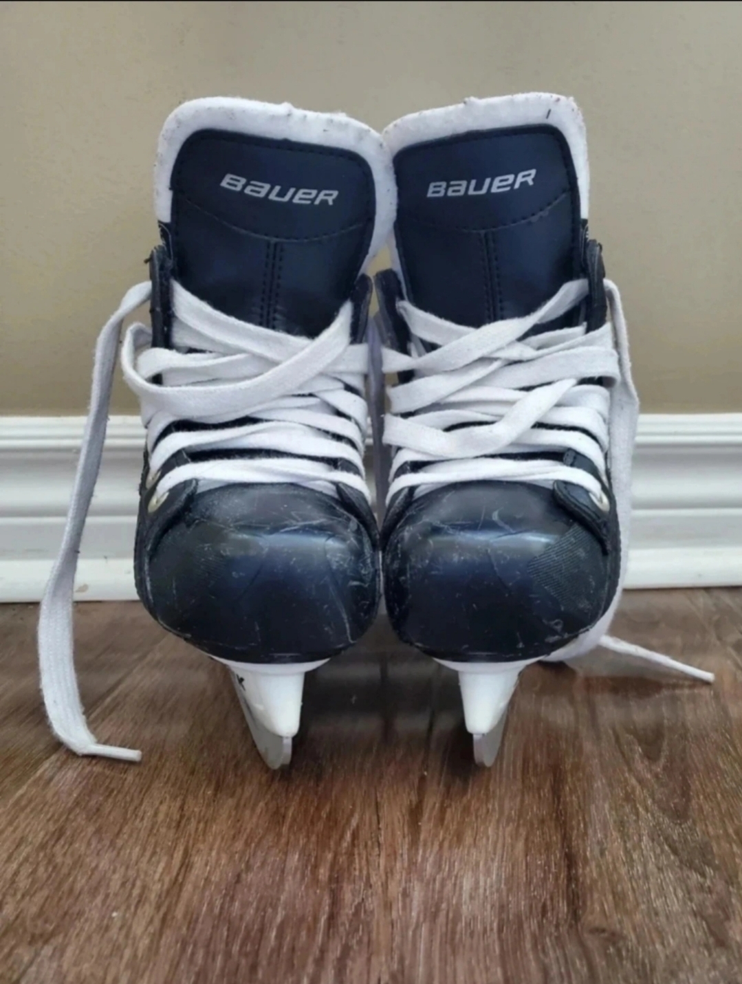 ⛸️Toddler Bauer Hockey Skates Kids size US11 image indicator(4)