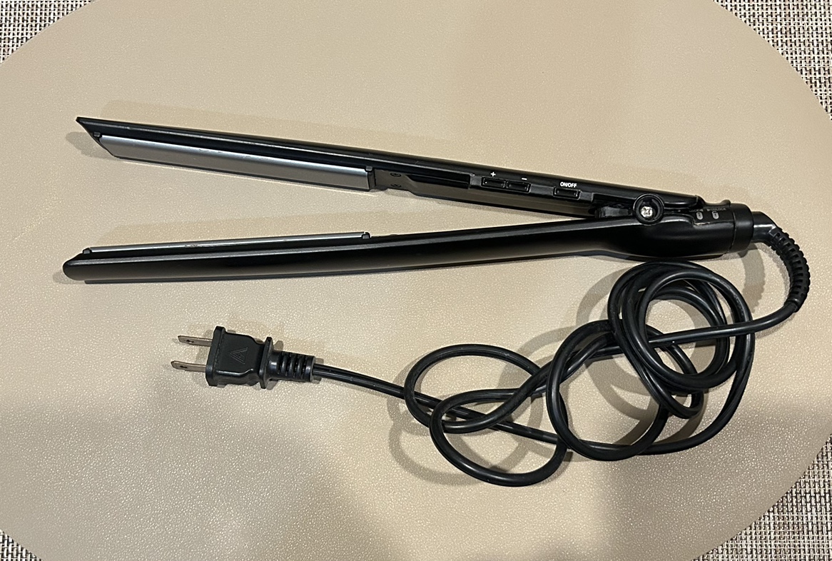 Flat iron hair straightener - photo 2