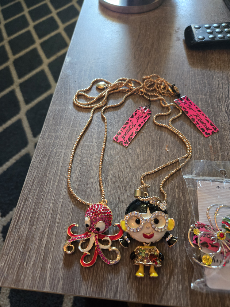 betty johnson necklaces thumbnail