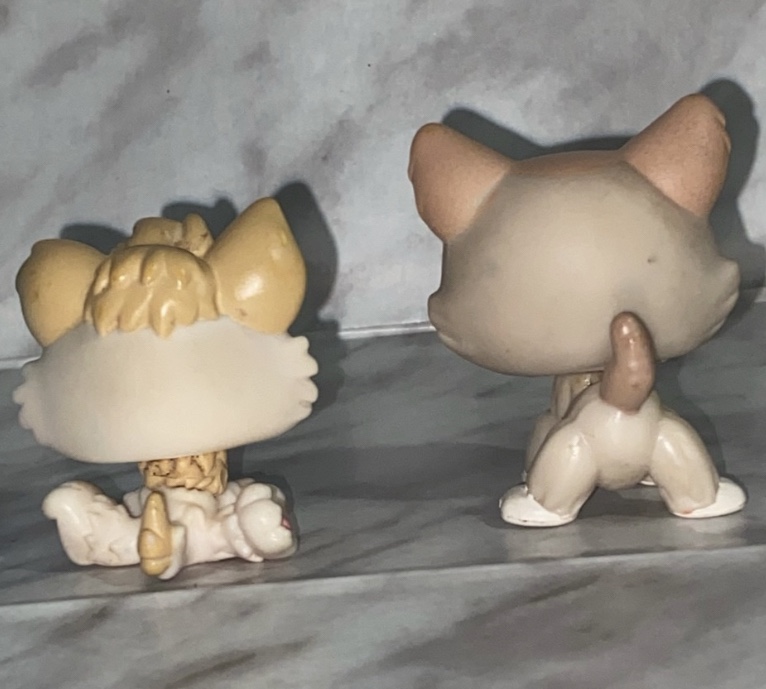 Littlest Pet Shop Tan Husky & Baby Husky With Spinning Seat image indicator(2)