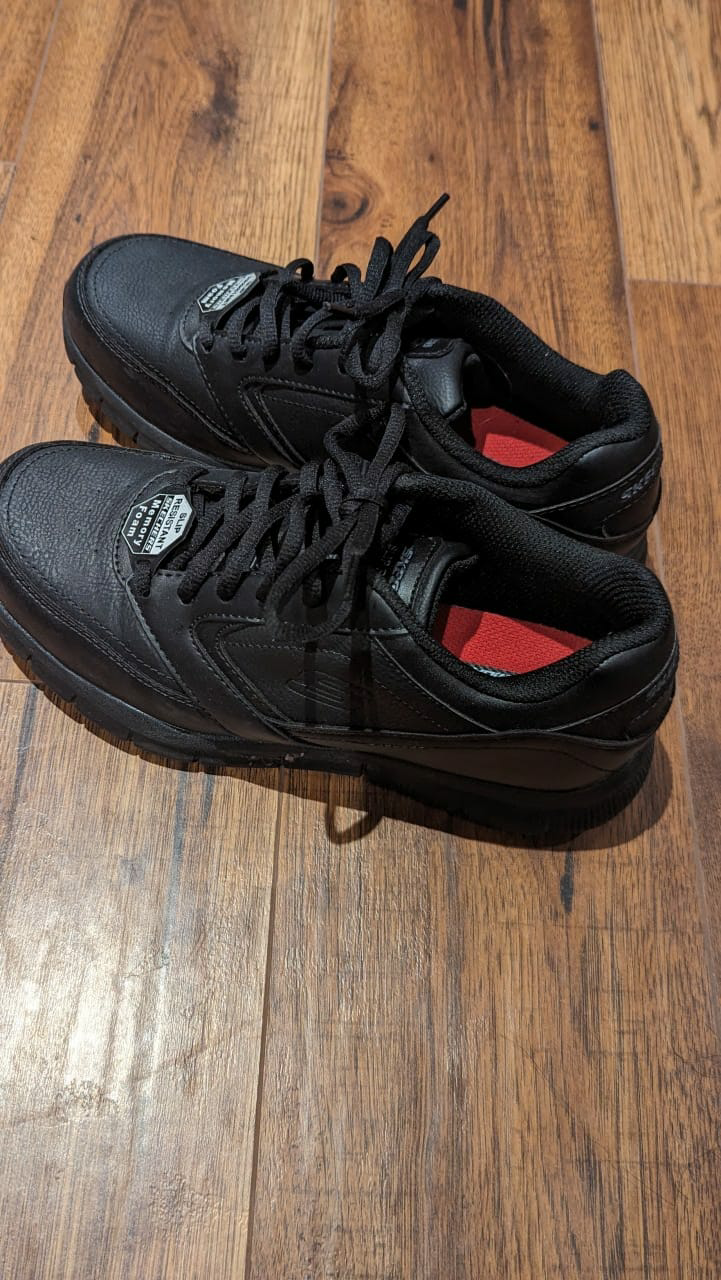 Skechers Slip Resistant Shoes - photo 3