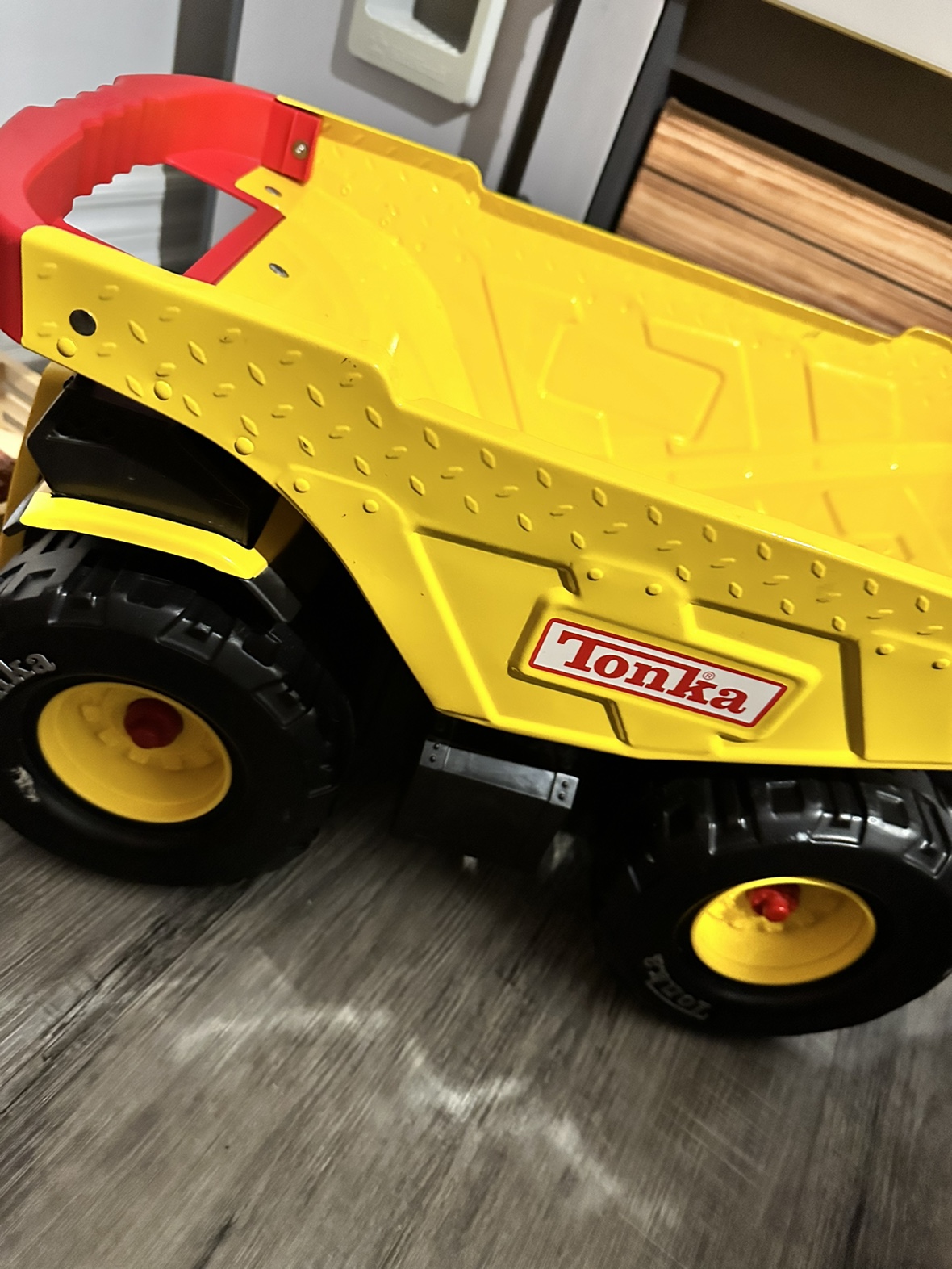 Tonka metal truck thumbnail