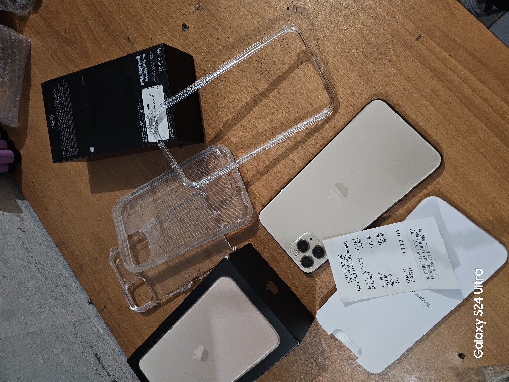iPhone 11 pro max - photo 2