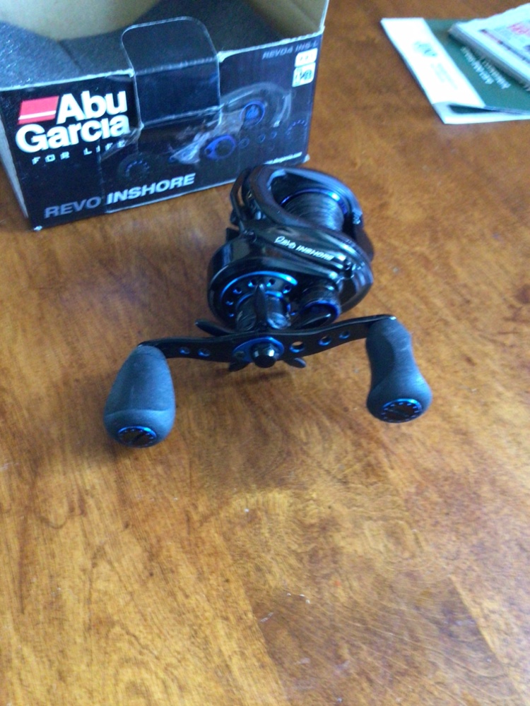 Left hand bait casting reel fishing image indicator(2)