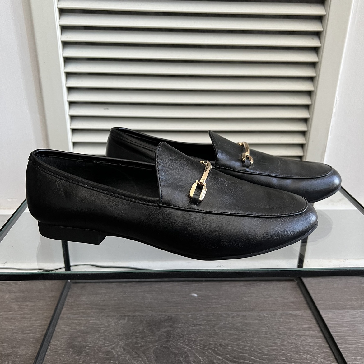 *LIKE NEW* Women’s Loafers image indicator(2)