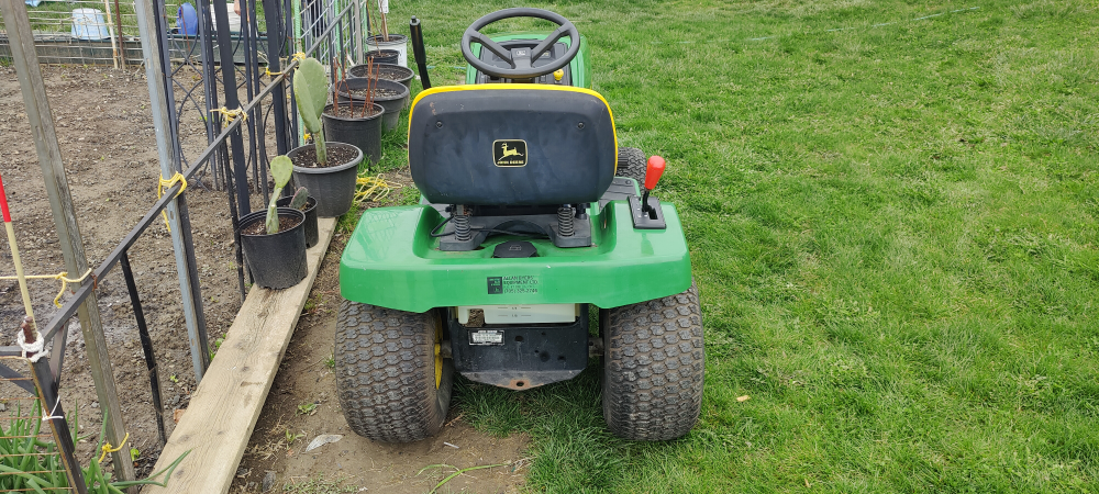 John Deere lx173 - photo 3