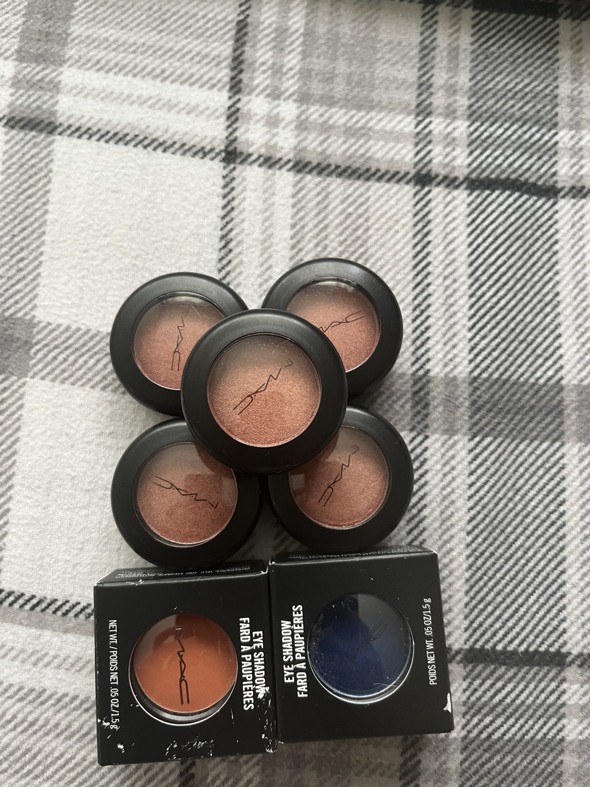 Mac Eyeshadow thumbnail