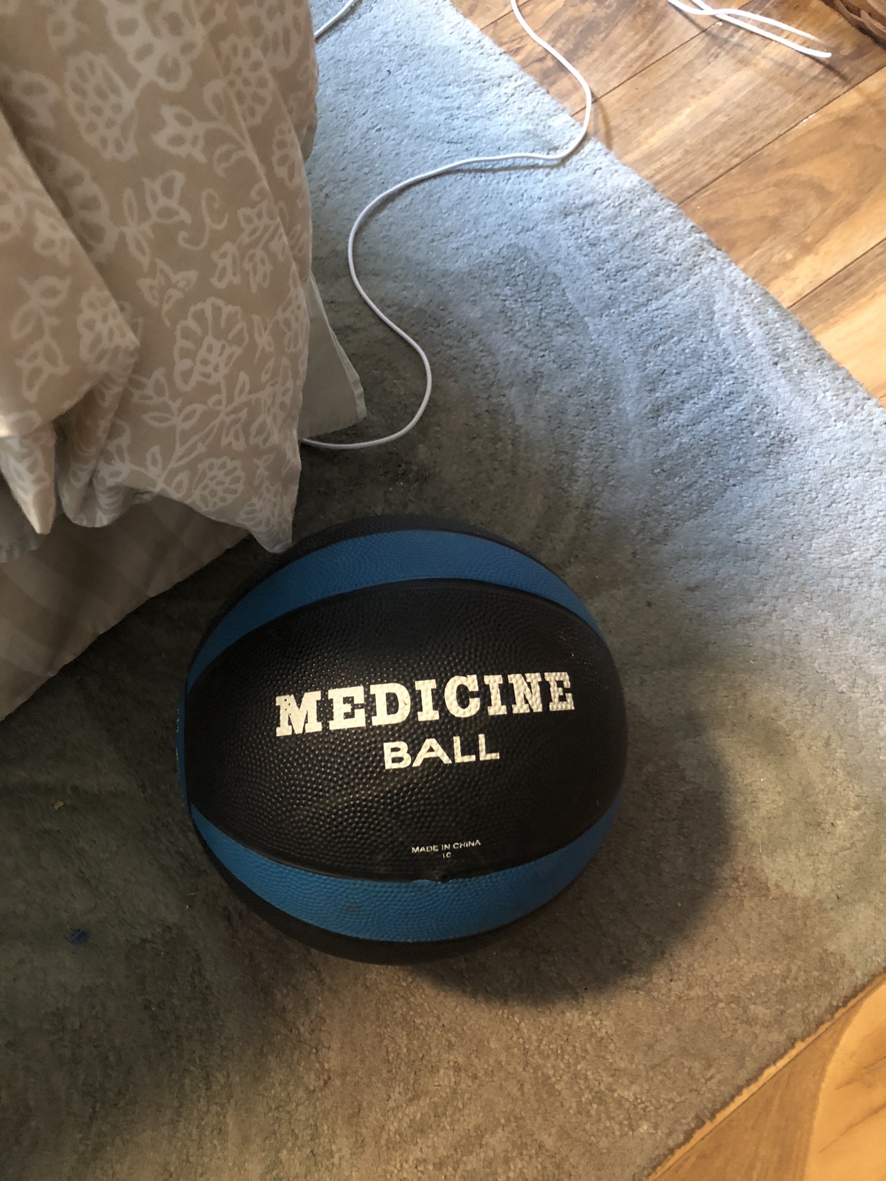 10lb medicine ball image indicator(2)