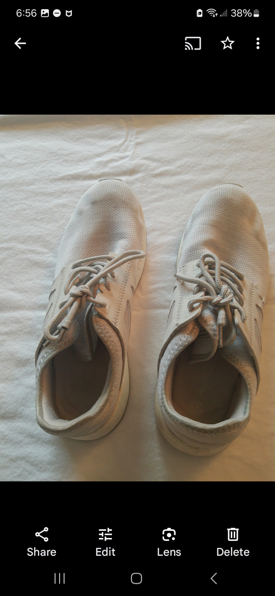Grey running shoes thumbnail