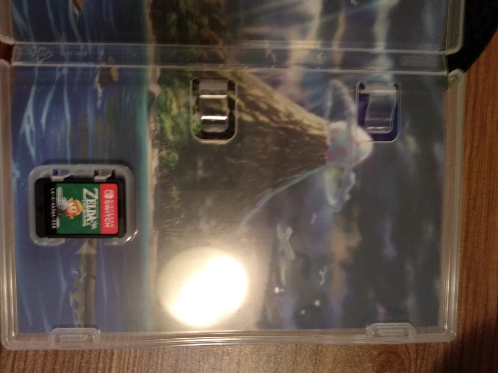 Nintendo Switch - The Legend of Zelda Link's Awakening image indicator(2)