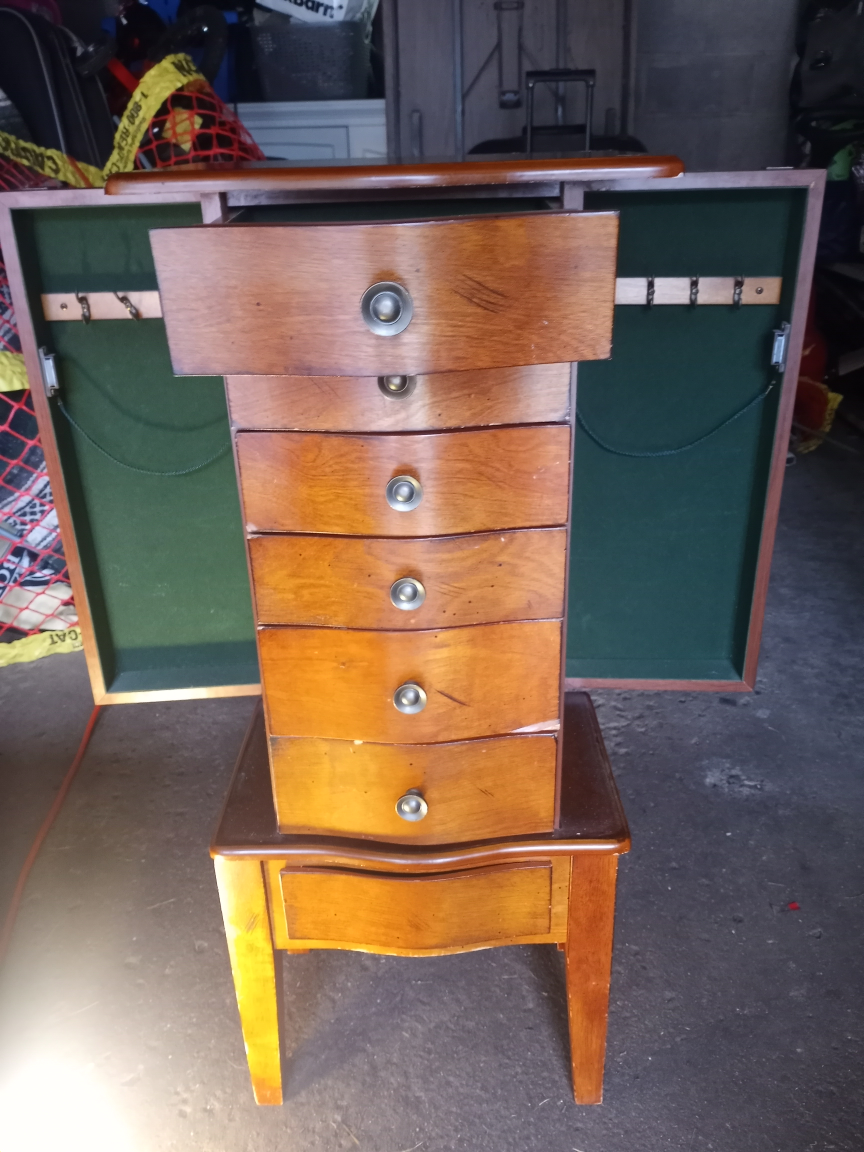 powel jewelry chest - photo 2